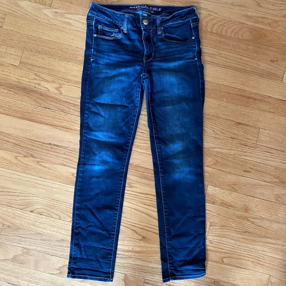 AMERICAN EAGLE JEANS SIZE 8 SHORT